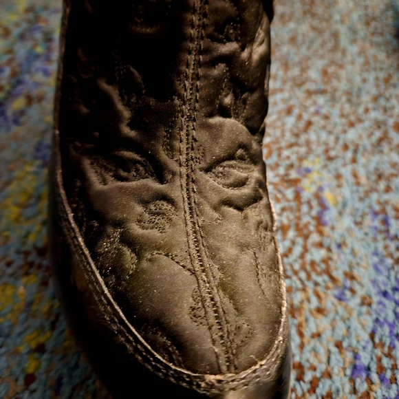 Vintage Baby Phat Black Wedge Boots with Fur Trim LIKE NEW Not a RHINESTONE GONE - Picture 6 of 8